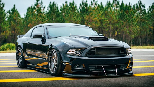 Can a Front Splitter Improve Aerodynamics?